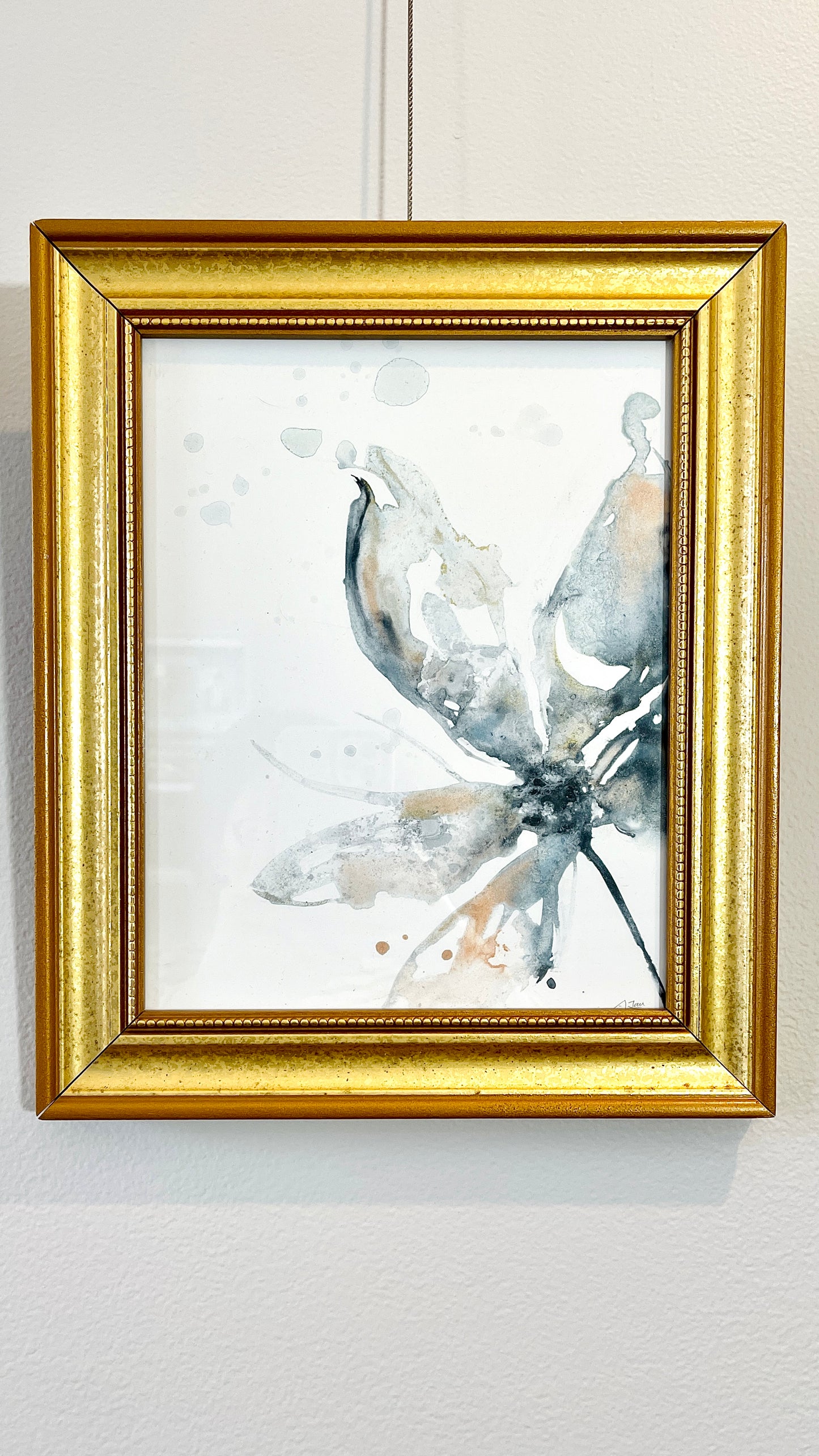 Floral Fluidity | Abstract Flower Painting in Alcohol Ink |Acrylic Glass Print in Floating Frame | Wall Art Decor